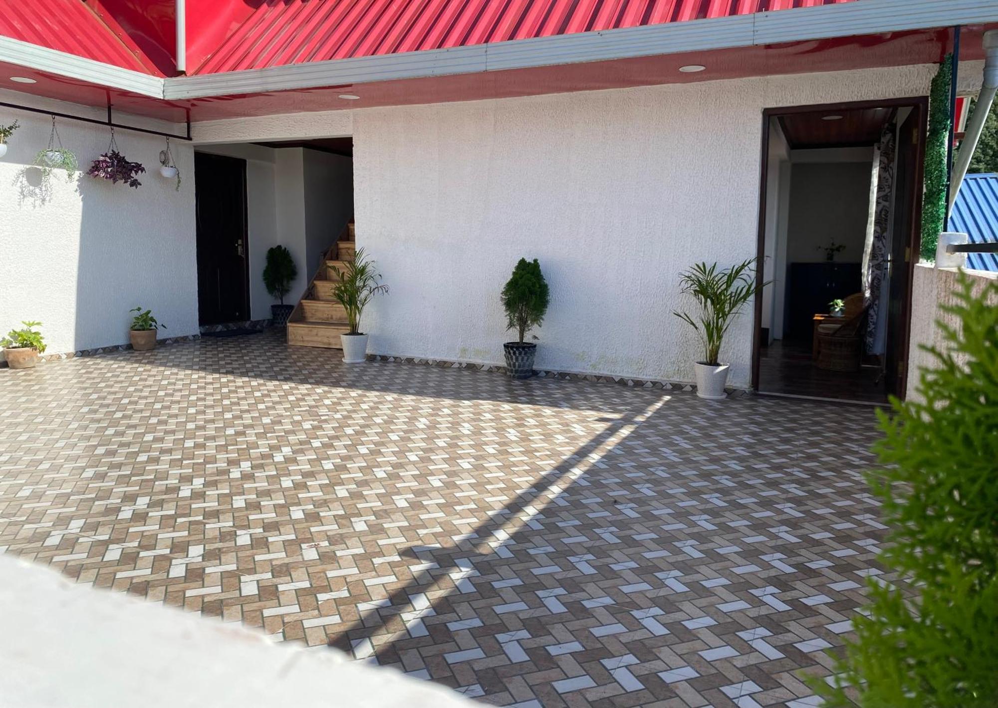 Sangrup Homestay *
